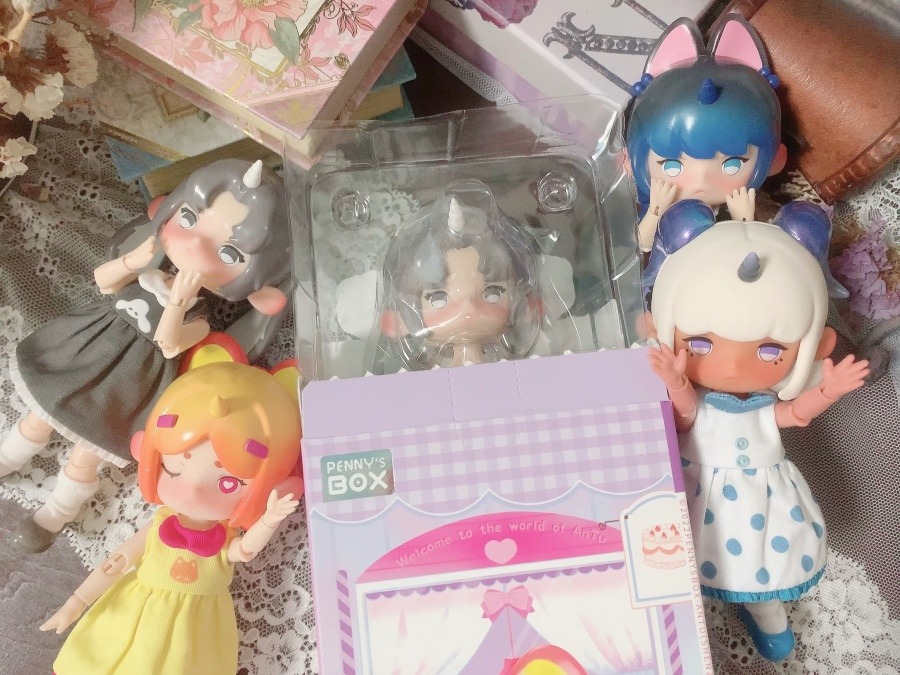 アンティーユ 🩶兎 🧡猫 💙狼 🤍羊